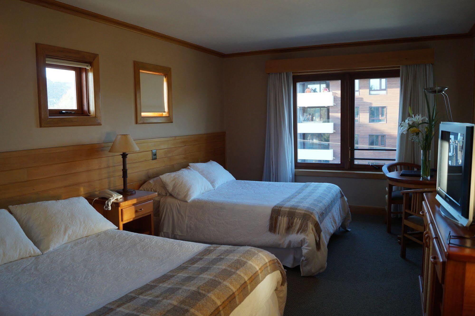 Hotel Puelche プエルト・バラス エクステリア 写真